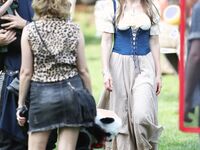 Elizabeth Banks Paparazzi Bikini And Panties Upskirt Pics