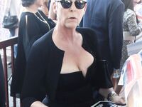 Jamie Lee Curtis Topless And Deep Cleavage Photos
