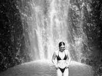 Julianne Moore Bikini And Panties Upskirt Photos