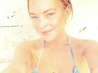 Lindsay Lohan Nude Selfie Photos