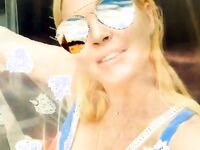 Lindsay Lohan Sexy Bikini Selfie Photos