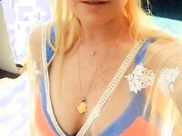 Lindsay Lohan Sexy Bikini Selfie Photos