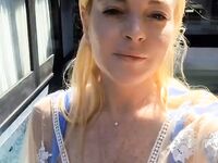Lindsay Lohan Sexy Bikini Selfie Photos