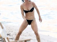 Katy Perry Sexy Bikini Beach Pics