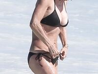 Courteney Cox Nip Slip And Tight Bikini Photos
