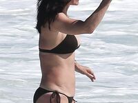 Courteney Cox Nip Slip And Tight Bikini Photos
