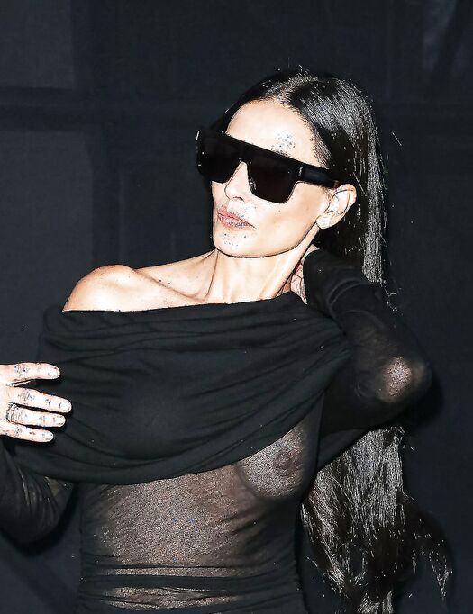 Demi Moore Tits Slip And Bikini Photos