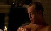Jude Law and Matt Damon in naked homo bathtub scene