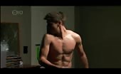 Ripped hunk Lincoln Younes Removes Shirt