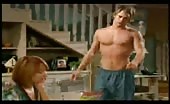 Hunky Chris Hemsworth topless and sexy